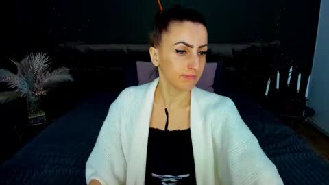 rebecca_diamonds online show from 10, 2, 2026