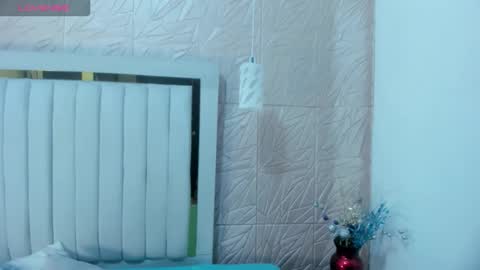 Rebecca online show from 19, 9, 2025