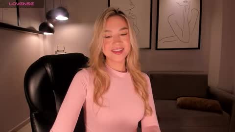 Snapshot of rebeccahudson_ chatting on 22, 12, 2025 Rebe online show from 22, 12, 2025