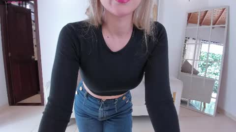 Snapshot of rebeccahudson_ chatting on 29, 6, 2026 Rebe online show from 29, 6, 2026