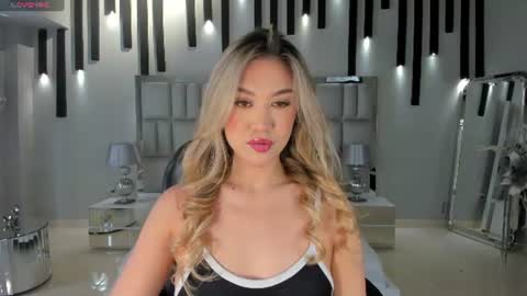 Snapshot of rebeccahudson_ chatting on 6, 7, 2026 Rebe online show from 6, 7, 2026