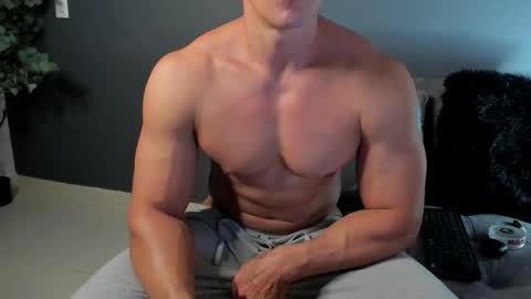 Snapshot of recce_taylor4 chatting on 2, 10, 2025 twitter REECET26 instagram RECCETAYLOR online show from 2, 10, 2025