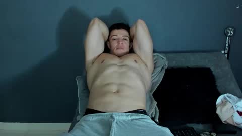 Snapshot of recce_taylor4 chatting on 28, 10, 2025 twitter REECET26 instagram RECCETAYLOR online show from 28, 10, 2025