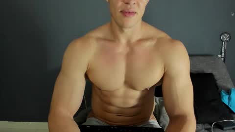 Snapshot of recce_taylor4 chatting on 29, 10, 2025 twitter REECET26 instagram RECCETAYLOR online show from 29, 10, 2025