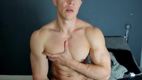 Snapshot of recce_taylor4 chatting on 1, 11, 2025 twitter REECET26 instagram RECCETAYLOR online show from 1, 11, 2025