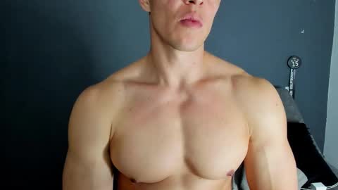 Snapshot of recce_taylor4 chatting on 2, 11, 2025 twitter REECET26 instagram RECCETAYLOR online show from 2, 11, 2025