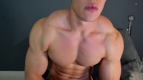 Snapshot of recce_taylor4 chatting on 7, 11, 2025 twitter REECET26 instagram RECCETAYLOR online show from 7, 11, 2025