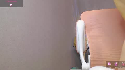 red__candy online show from 3, 3, 2025