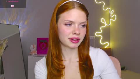 Snapshot of red__candy chatting on 6, 3, 2025 red__candy online show from 6, 3, 2025