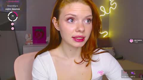 Snapshot of red__candy chatting on 6, 3, 2025 red__candy online show from 6, 3, 2025