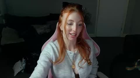 Snapshot of red_firesquirt chatting on 20, 1, 2025 Red - online show from 20, 1, 2025