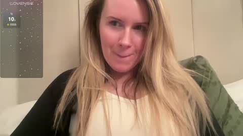 Snapshot of red_head_rosie_69 chatting on 10, 3, 2025 Rosie online show from 10, 3, 2025