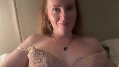 Snapshot of red_head_rosie_69 chatting on 19, 9, 2025 Rosie online show from 19, 9, 2025