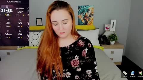 Snapshot of red_naughtyfox chatting on 24, 2, 2025 Lessy Fox online show from 24, 2, 2025