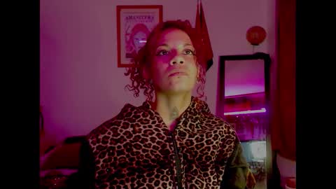 Instagram Valerie yourdream online show from 17, 1, 2025