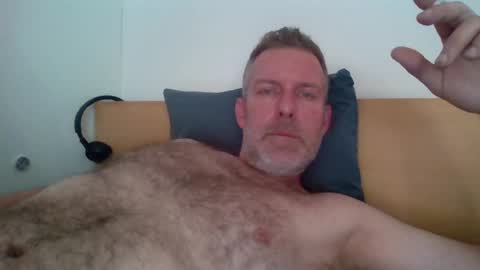 Snapshot of redandbluecloud chatting on 26, 6, 2026 Red online show from 26, 6, 2026