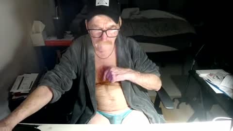 Snapshot of redbare12007 chatting on 17, 6, 2026 Red online show from 17, 6, 2026