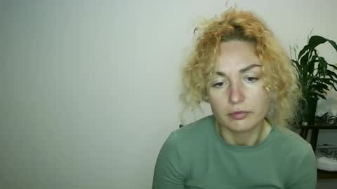reddgirll online show from 4, 2, 2025