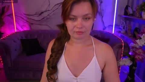 Snapshot of reddoll_ chatting on 11, 9, 2025 Lily online show from 11, 9, 2025