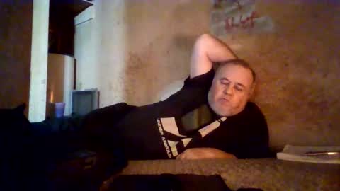 Snapshot of reddragon1195 chatting on 8, 4, 2026 reddragon1195 online show from 8, 4, 2026