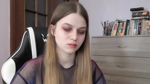 Lily online show from 30, 12, 2024