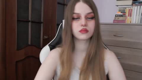 Lily online show from 2, 10, 2025