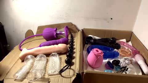 Snapshot of redhot2watch chatting on 11, 1, 2025 Redhot2watch online show from 11, 1, 2025