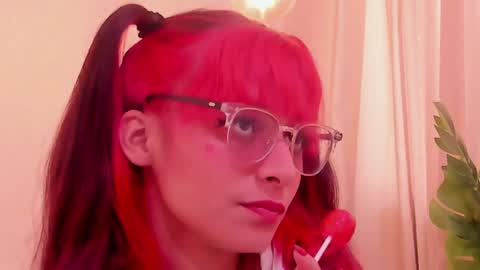 Snapshot of redmeloddy chatting on 4, 2, 2025 Meloddy online show from 4, 2, 2025