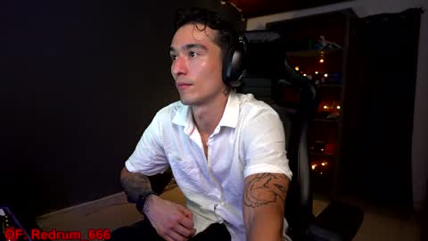 Snapshot of redrum_696 chatting on 5, 1, 2025 Red online show from 5, 1, 2025