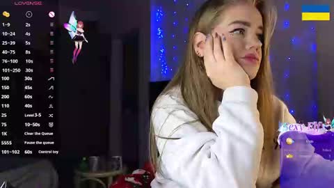 Snapshot of redvelveten chatting on 15, 12, 2024 Ronnie online show from 15, 12, 2024