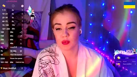 Snapshot of redvelveten chatting on 24, 1, 2025 Ronnie online show from 24, 1, 2025