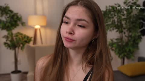 Snapshot of refined_style chatting on 14, 12, 2024 JessyinCherri yang online show from 14, 12, 2024