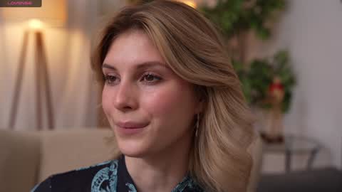 Snapshot of refined_style chatting on 6, 2, 2025 JessyinCherri yang online show from 6, 2, 2025