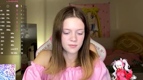 Snapshot of regeniastetson chatting on 18, 10, 2025 Lucy online show from 18, 10, 2025