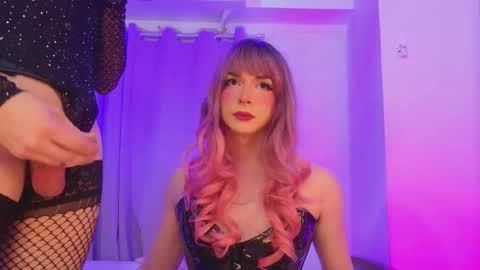 Snapshot of reginarose chatting on 12, 1, 2026 reginarose online show from 12, 1, 2026