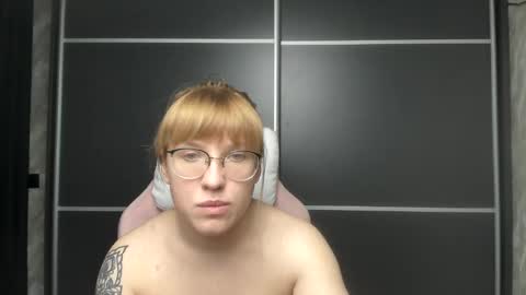 Snapshot of reginasmilee chatting on 5, 2, 2025 Regina online show from 5, 2, 2025