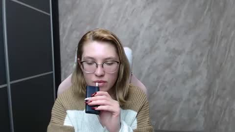 Snapshot of reginasmilee chatting on 14, 2, 2025 Regina online show from 14, 2, 2025