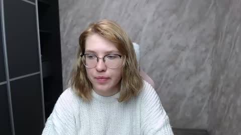 Snapshot of reginasmilee chatting on 18, 2, 2025 Regina online show from 18, 2, 2025