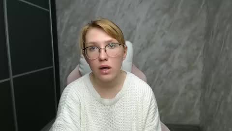 Snapshot of reginasmilee chatting on 20, 2, 2025 Regina online show from 20, 2, 2025