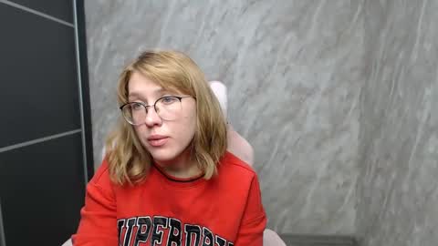 Snapshot of reginasmilee chatting on 24, 2, 2025 Regina online show from 24, 2, 2025