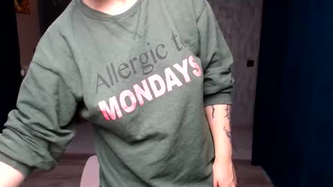 Snapshot of reginasmilee chatting on 30, 9, 2025 Regina online show from 30, 9, 2025