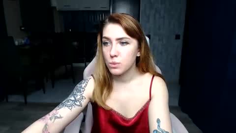 Snapshot of reginasmilee chatting on 24, 11, 2025 Regina online show from 24, 11, 2025