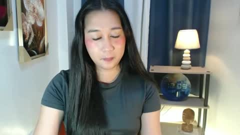 Snapshot of reginethegoddess chatting on 21, 4, 2026 regine online show from 21, 4, 2026