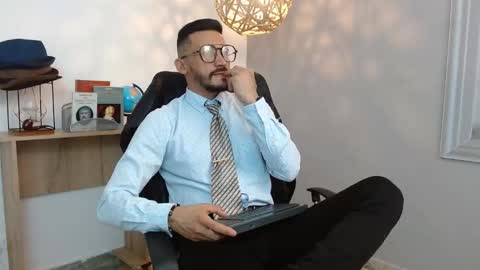   REIKO  online show from 22, 2, 2025