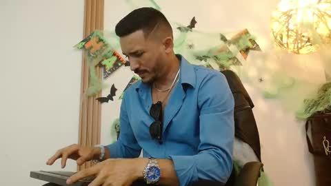   REIKO  online show from 13, 10, 2025