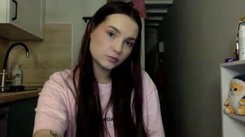 Snapshot of reilbelll chatting on 23, 11, 2025 Bell online show from 23, 11, 2025