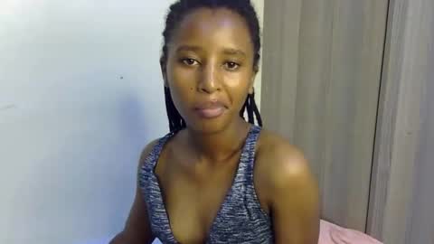 Snapshot of rellings_maya chatting on 16, 1, 2025 rellings-maya online show from 16, 1, 2025