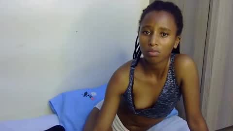 Snapshot of rellings_maya chatting on 16, 1, 2025 rellings-maya online show from 16, 1, 2025