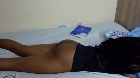 Snapshot of rellings_maya chatting on 19, 1, 2025 rellings-maya online show from 19, 1, 2025