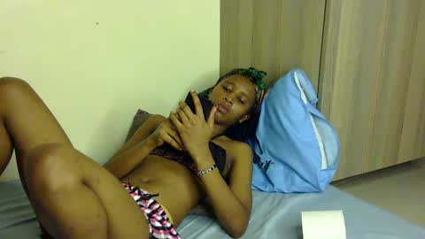 Snapshot of rellings_maya chatting on 22, 1, 2025 rellings-maya online show from 22, 1, 2025